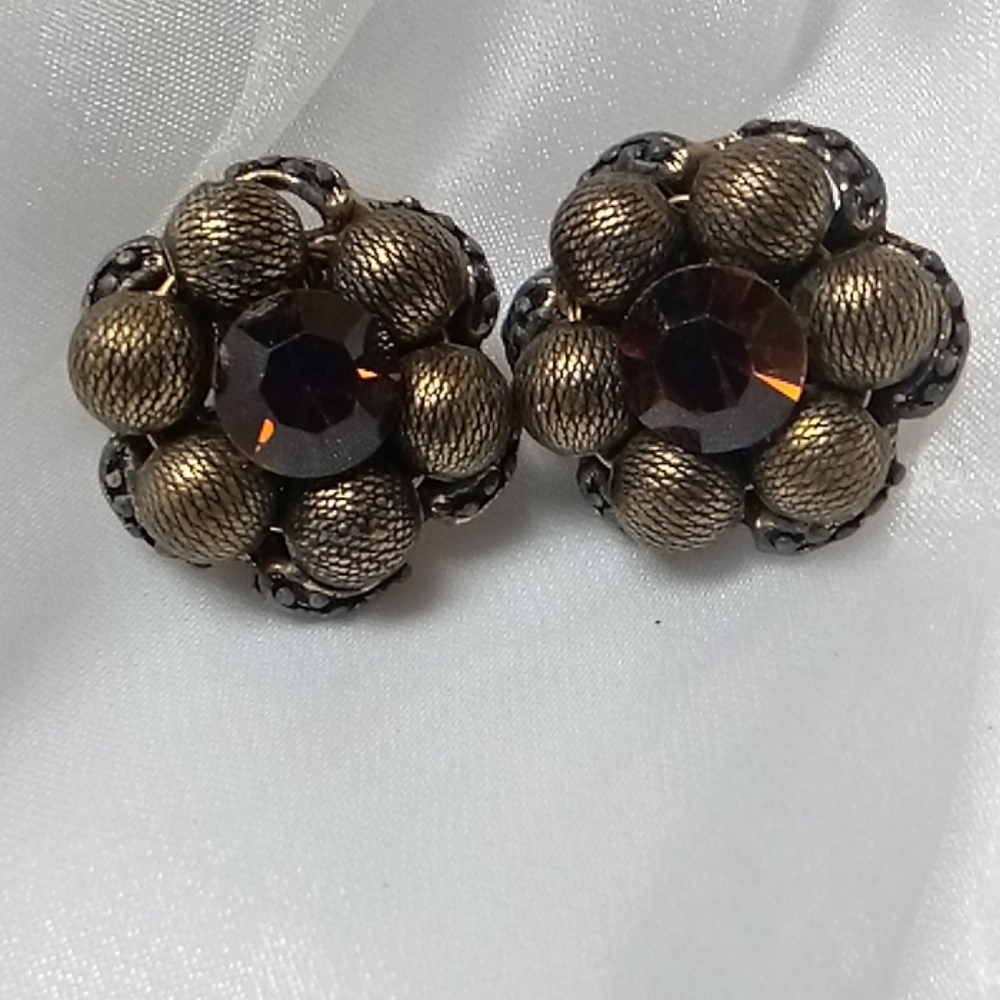 Vintage clip on earrings